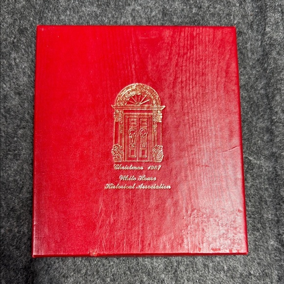 Gold Holiday Door Ornament - Picture 4 of 4